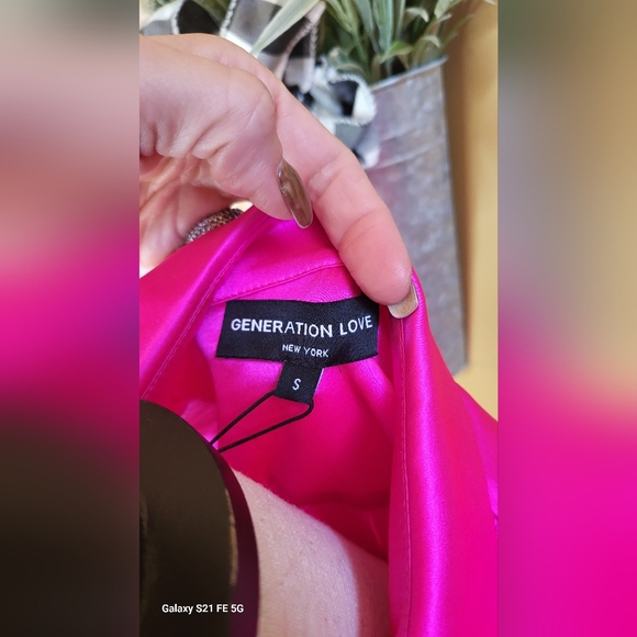 Generation Love Pink Eva Sleeveless Shoulder padded Button Down Sz. Sm NWT - Picture 12 of 13